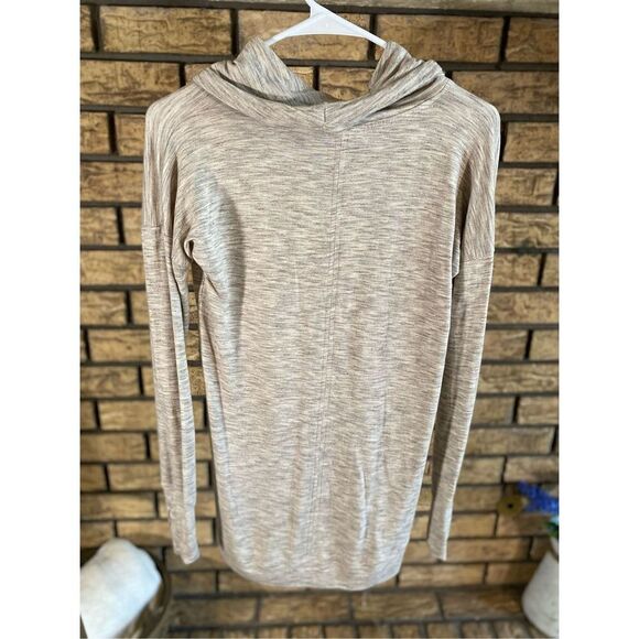 Athleta Long Sleeve Cowl‎ Neck Pull Over - Picture 2 of 6